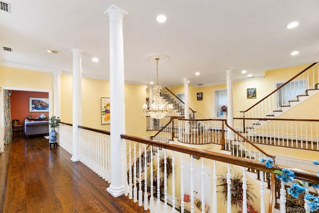 79 Flagg Court, Staten Island, NY 10304