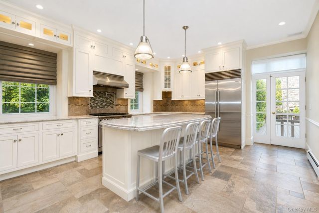 79 Flagg Court, Staten Island, NY 10304