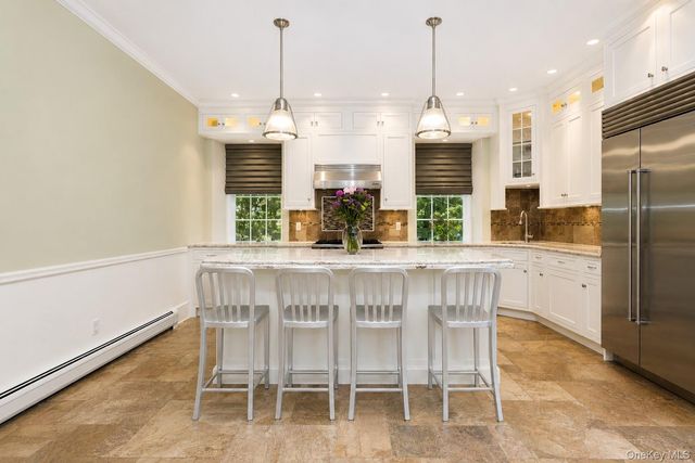 79 Flagg Court, Staten Island, NY 10304