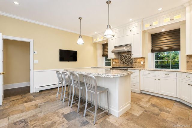 79 Flagg Court, Staten Island, NY 10304