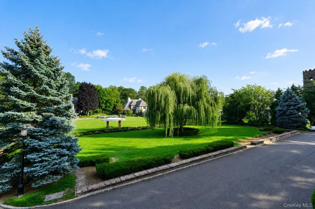 79 Flagg Court, Staten Island, NY 10304