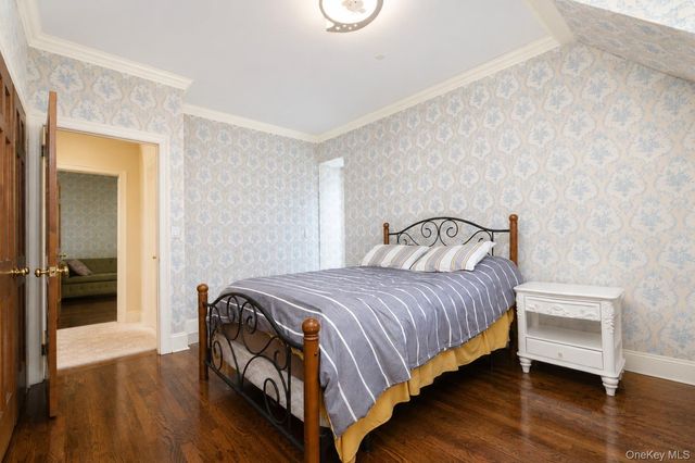 79 Flagg Court, Staten Island, NY 10304
