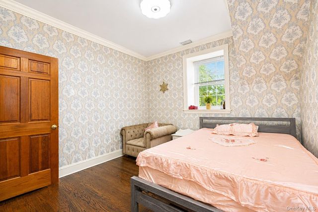 79 Flagg Court, Staten Island, NY 10304