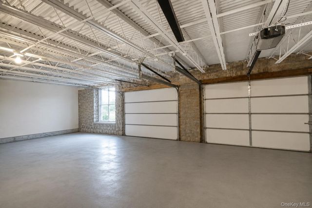 79 Flagg Court, Staten Island, NY 10304