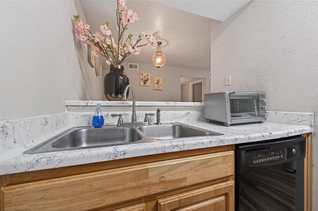 10555 Turtlewood Court 2505, Houston, TX 77072