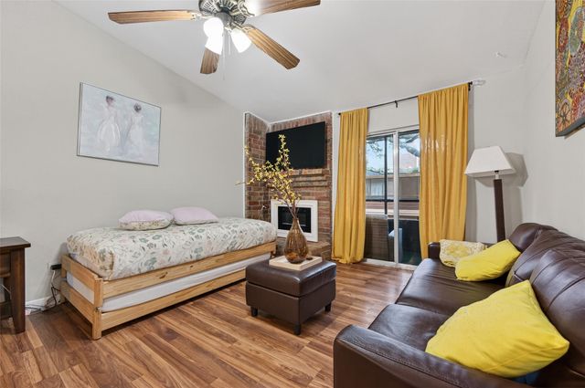 10555 Turtlewood Court 2505, Houston, TX 77072
