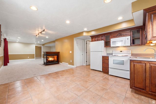 10218 S SANDY WILLOWS CV, Sandy, UT 84070