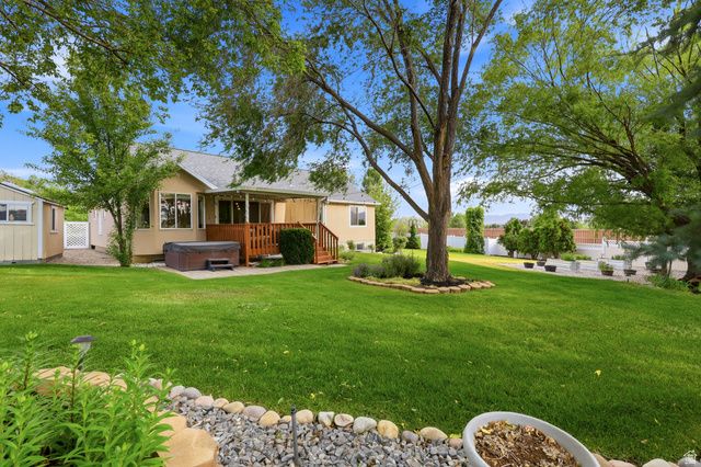 10218 S SANDY WILLOWS CV, Sandy, UT 84070