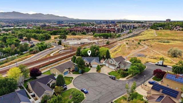 10218 S SANDY WILLOWS CV, Sandy, UT 84070