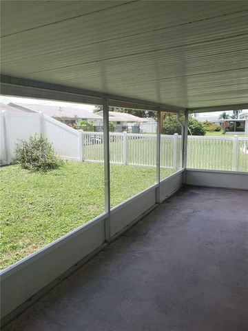 714 INDIAN WELLS AVENUE, Sun City Center, FL 33573