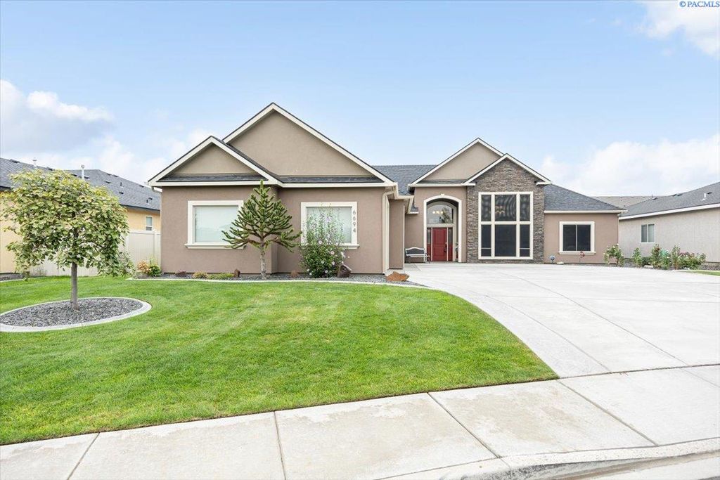 6694 Opal St., West Richland, WA 99353