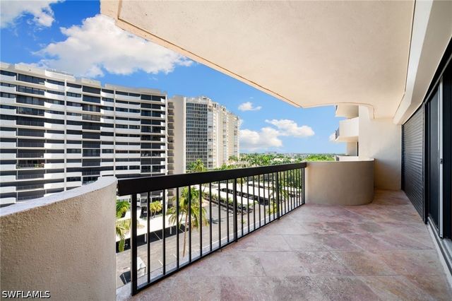 4001 Gulf Shore BLVD N 702, Naples, FL 34103
