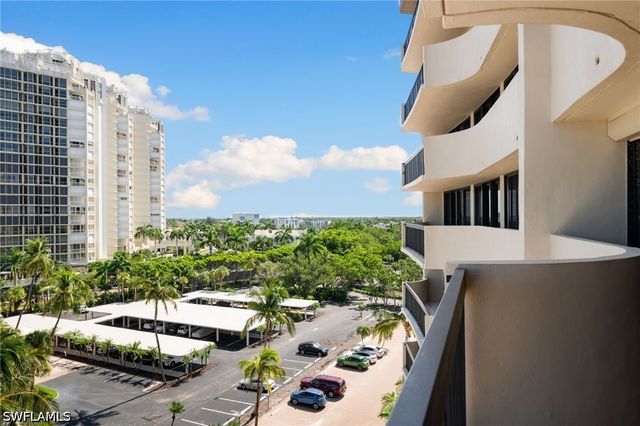 4001 Gulf Shore BLVD N 702, Naples, FL 34103