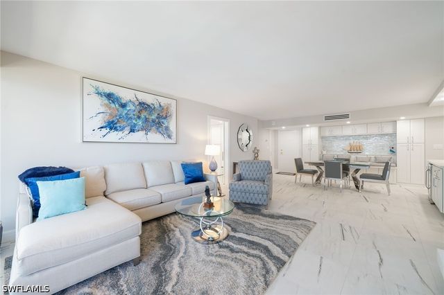 4001 Gulf Shore BLVD N 702, Naples, FL 34103