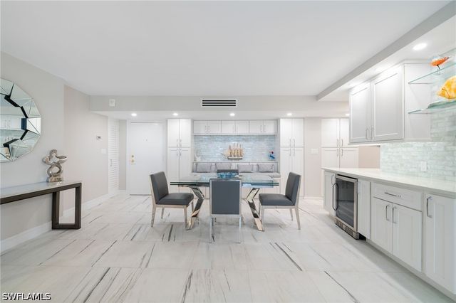 4001 Gulf Shore BLVD N 702, Naples, FL 34103