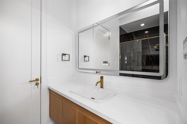 23107 Vista De Tres Lagos Drive, Spring, TX 77389