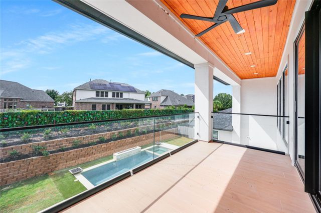 23107 Vista De Tres Lagos Drive, Spring, TX 77389