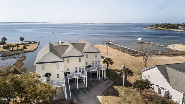 134 Water Lane, Newport, NC 28570