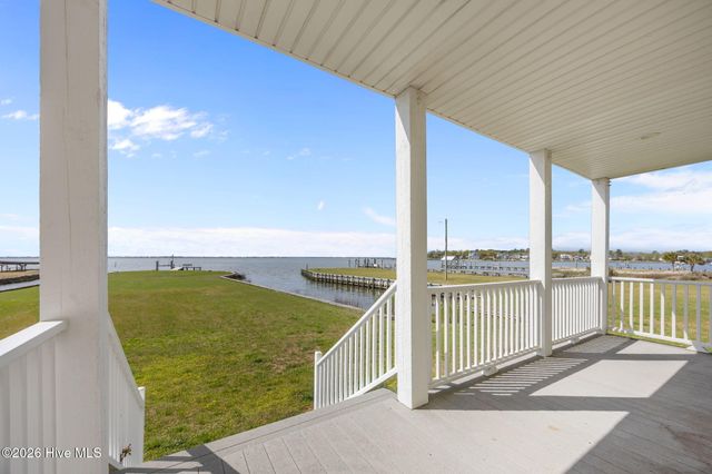 134 Water Lane, Newport, NC 28570