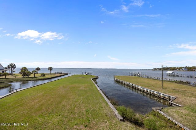 134 Water Lane, Newport, NC 28570