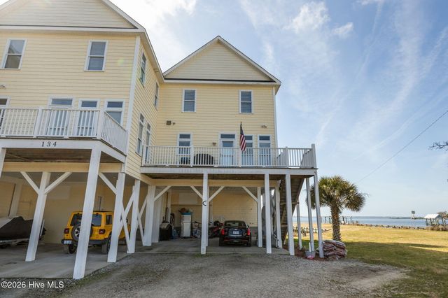 134 Water Lane, Newport, NC 28570
