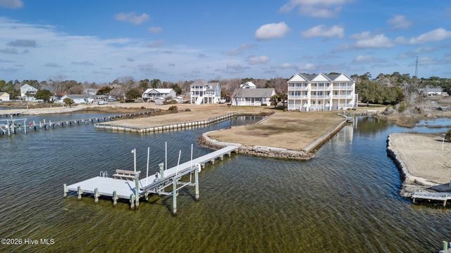 134 Water Lane, Newport, NC 28570