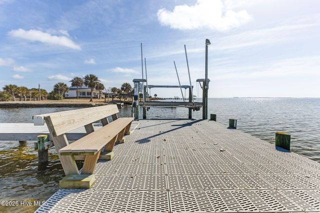 134 Water Lane, Newport, NC 28570