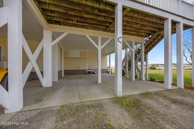 134 Water Lane, Newport, NC 28570