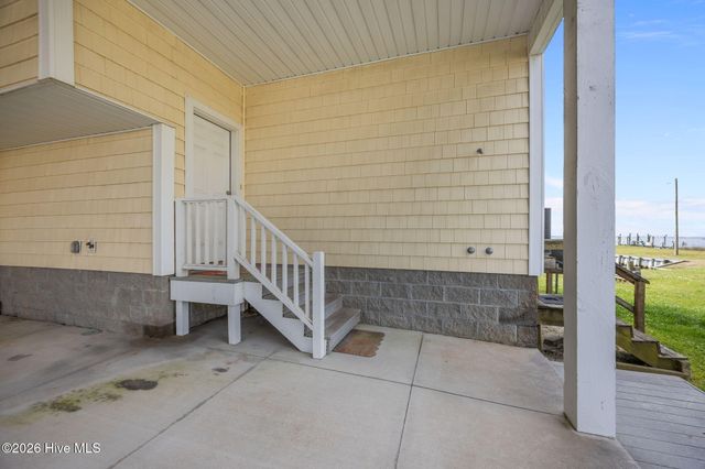 134 Water Lane, Newport, NC 28570