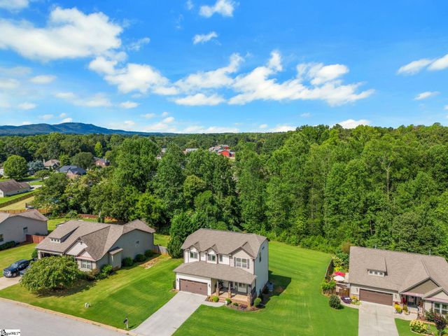 133 Stoneledges Lane, Taylors, SC 29687