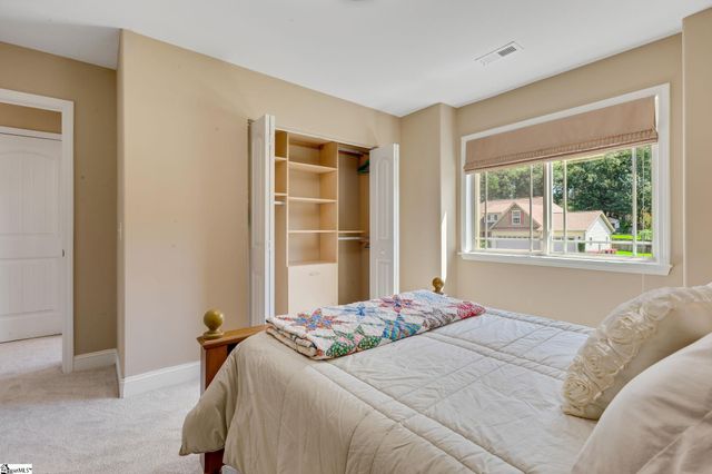 133 Stoneledges Lane, Taylors, SC 29687