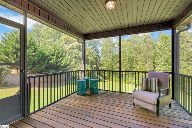 133 Stoneledges Lane, Taylors, SC 29687