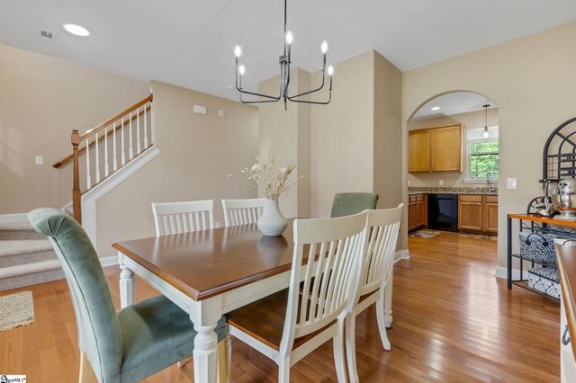 133 Stoneledges Lane, Taylors, SC 29687