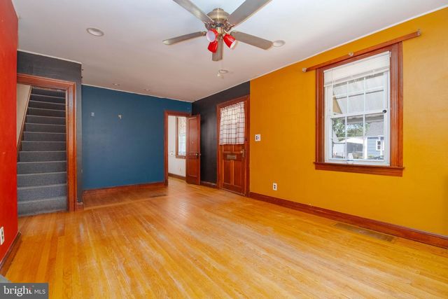 18 AVENAL RD, Baltimore, MD 21221
