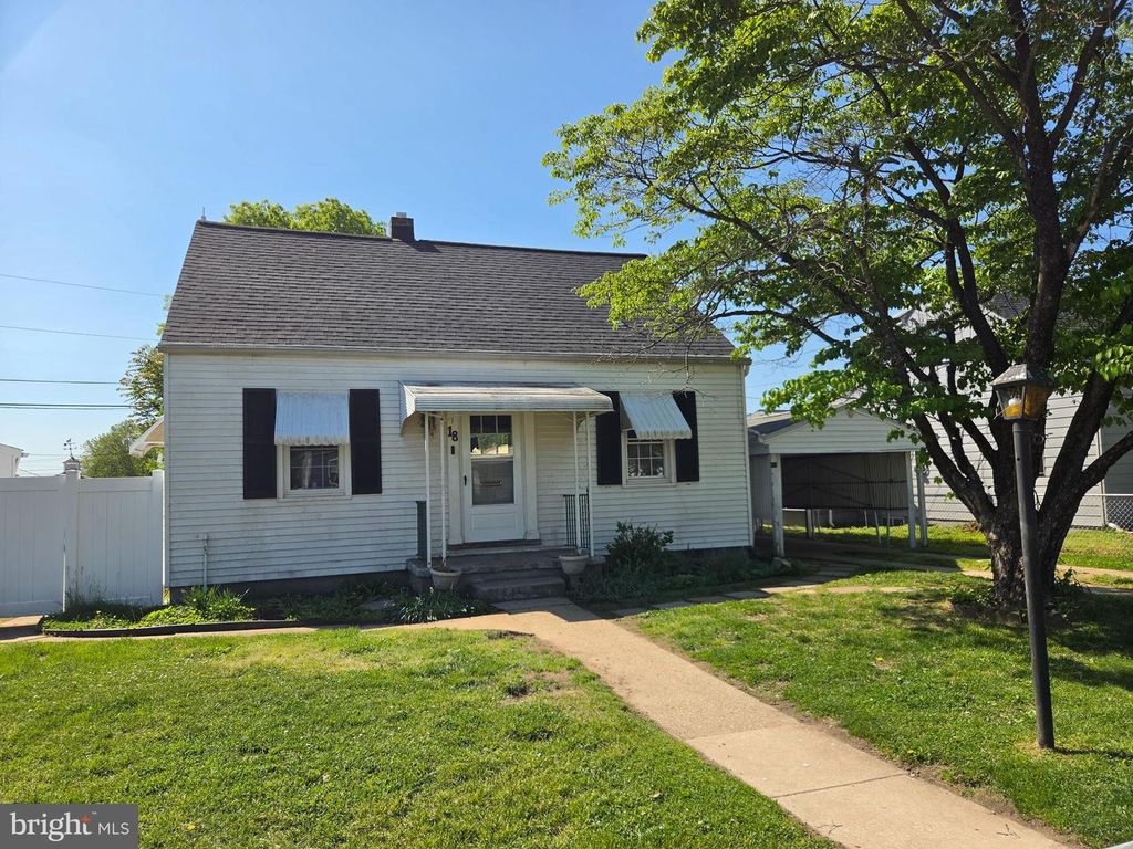 18 AVENAL RD, Baltimore, MD 21221