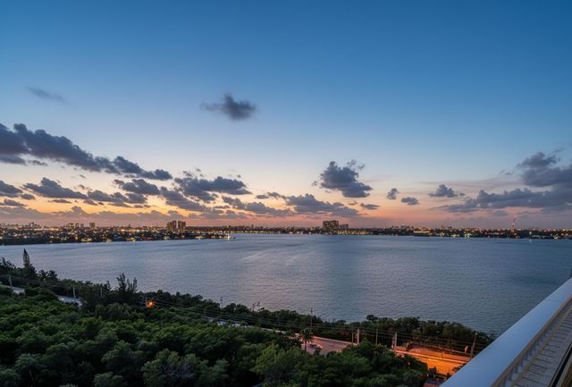 5280 N Ocean Drive 11f, Singer Island, FL 33404
