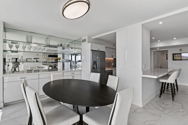 5280 N Ocean Drive 11f, Singer Island, FL 33404