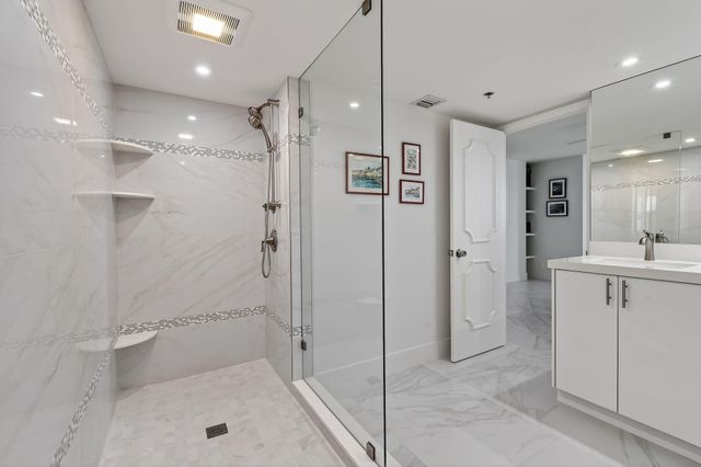 5280 N Ocean Drive 11f, Singer Island, FL 33404