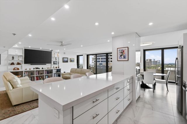 5280 N Ocean Drive 11f, Singer Island, FL 33404