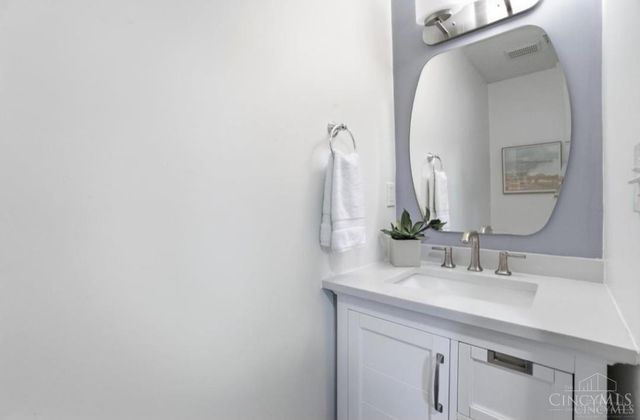 5281 Woodcliff Court, West Chester, OH 45069