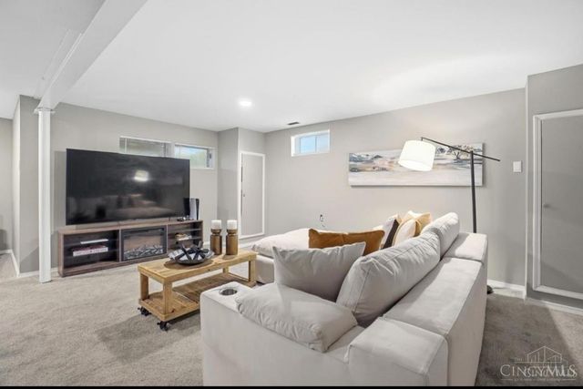 5281 Woodcliff Court, West Chester, OH 45069