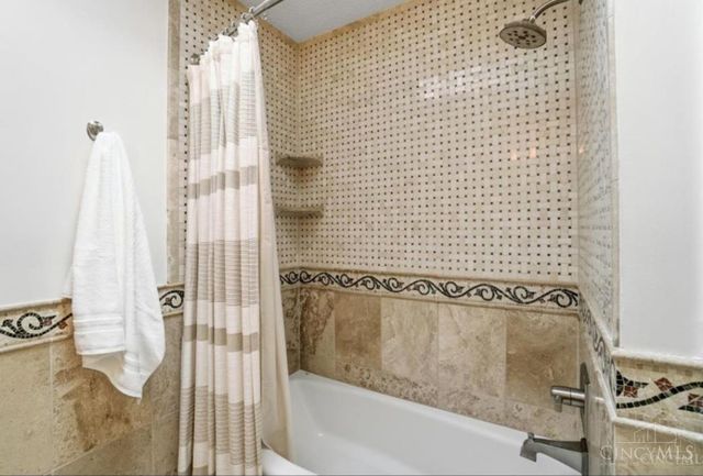 5281 Woodcliff Court, West Chester, OH 45069