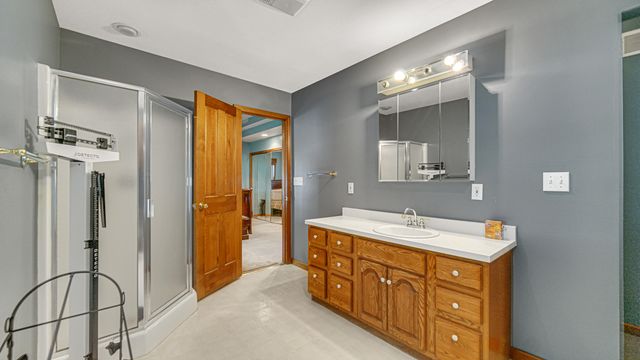 5605 N Campbell Street, Valparaiso, IN 46385