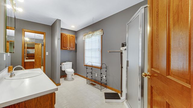 5605 N Campbell Street, Valparaiso, IN 46385