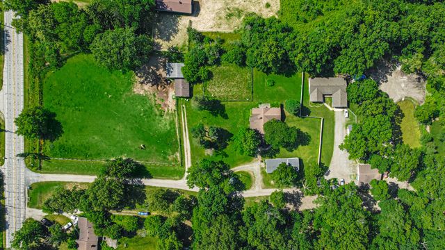 5605 N Campbell Street, Valparaiso, IN 46385