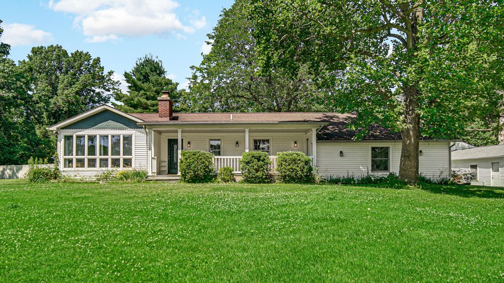 5605 N Campbell Street, Valparaiso, IN 46385