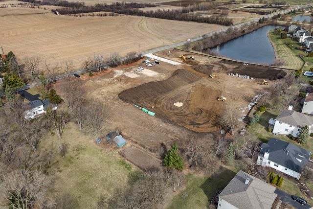 Unit 8B Prairie Grove Drive, Geneva, IL 60134