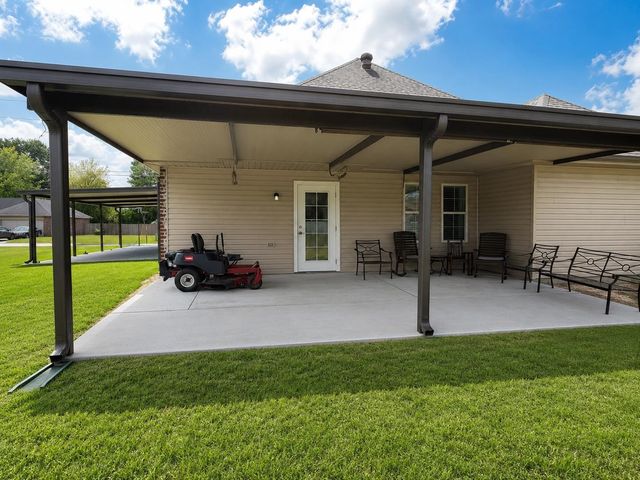 153 Belle Isle Dr, Thibodaux, LA 70301