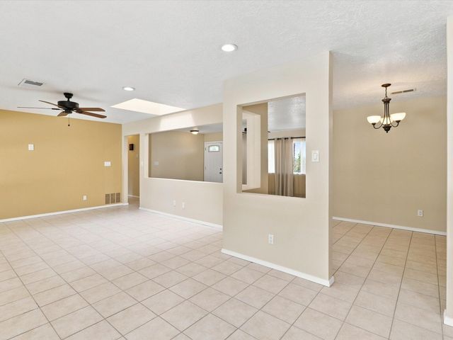 5300 Dee Drive NE, Albuquerque, NM 87111