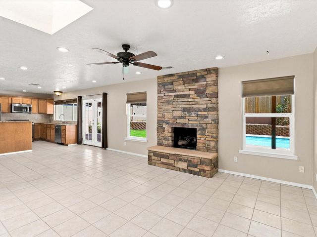 5300 Dee Drive NE, Albuquerque, NM 87111